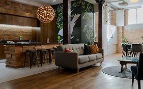 New York Loft Style Apartment Near Victoria Park And Cbd
